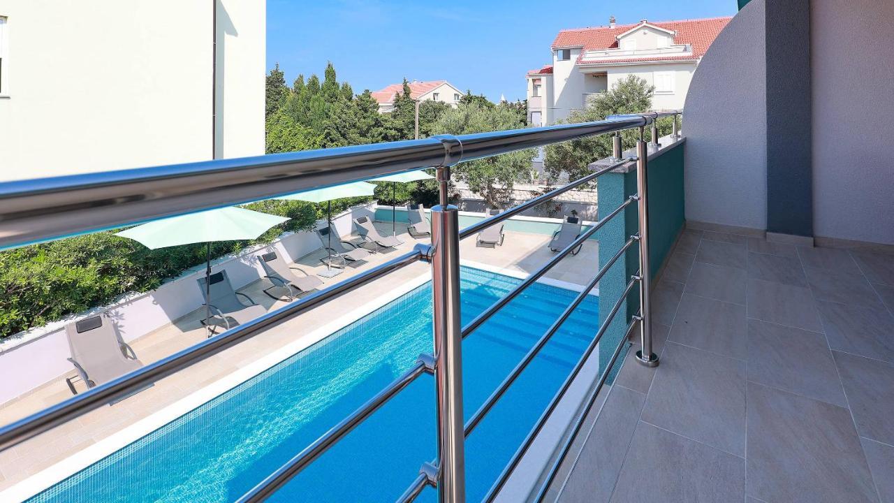 Apartmani "Villa Barbara" Novalja Exterior photo