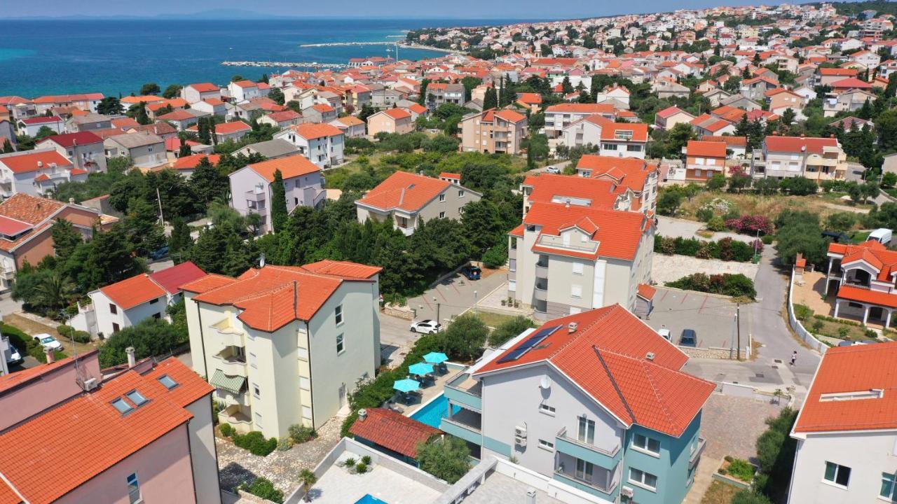 Apartmani "Villa Barbara" Novalja Exterior photo