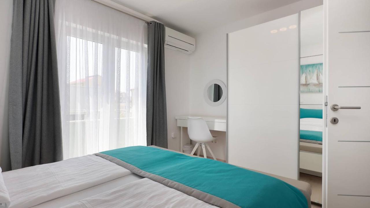 Apartmani "Villa Barbara" Novalja Exterior photo