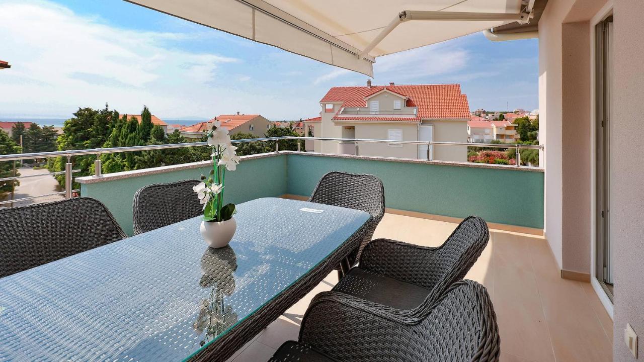 Apartmani "Villa Barbara" Novalja Exterior photo